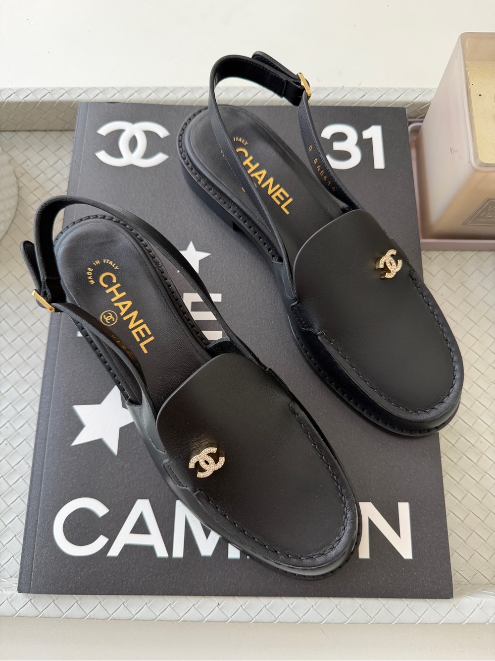 Chanel Metiers D’art 26 Strass CC Logo Black Leather Slingback Loafers Flats - Picture 8 of 14